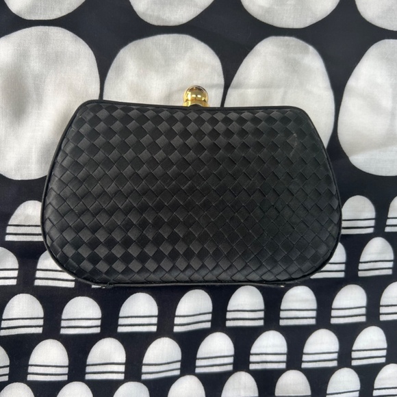 Vintage Neiman Marcus Evening Convertible Clutch Crossbody Gold Top Closure - Picture 12 of 16